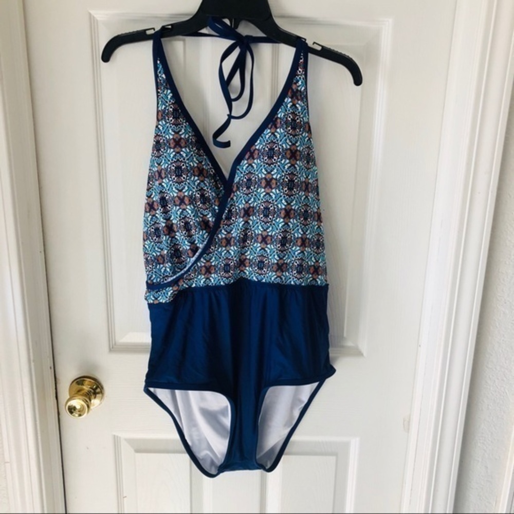 NWOT SEA ANGEL One piece printed navy swimsuit size 2X